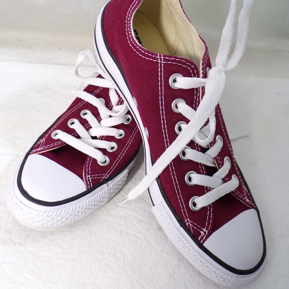 Converse All Star M9691 Sneakers Burgandy Men's Size 5, Women's Size 7 NWOT